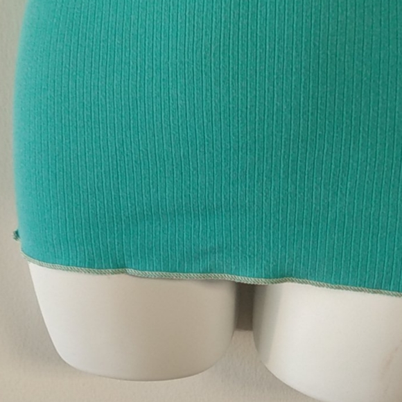 Hollister  Tee Shirt and Shorts Collaboration Combo - Picture 6 of 11